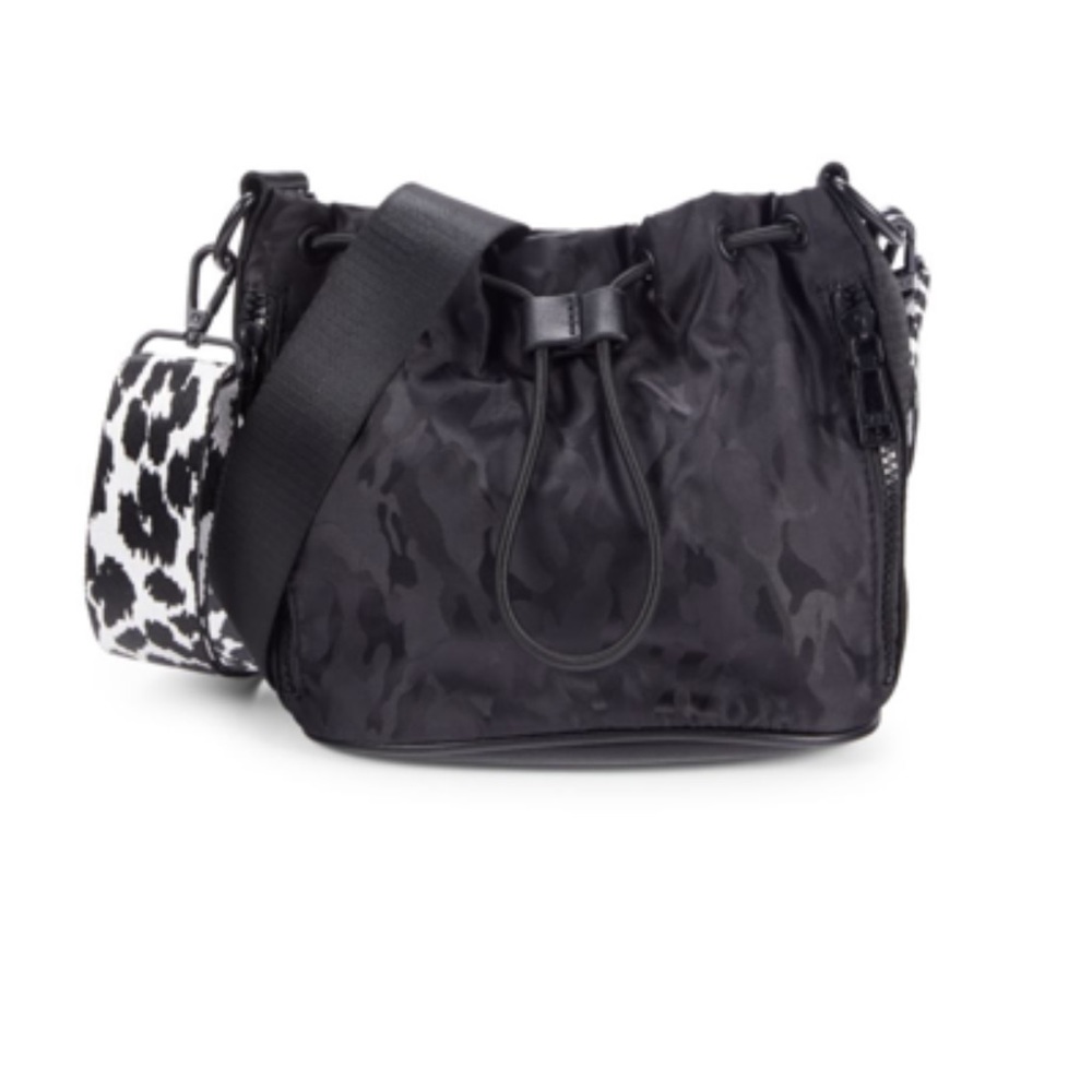 NWT Vintage Havana Paola Animal-Print Bucket Bag